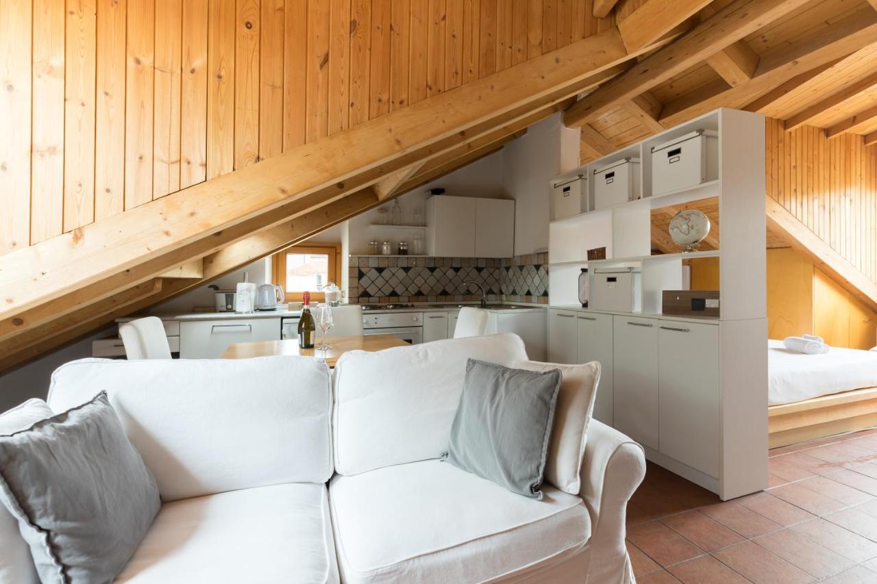Milano Apartments Mortara Екстериор снимка