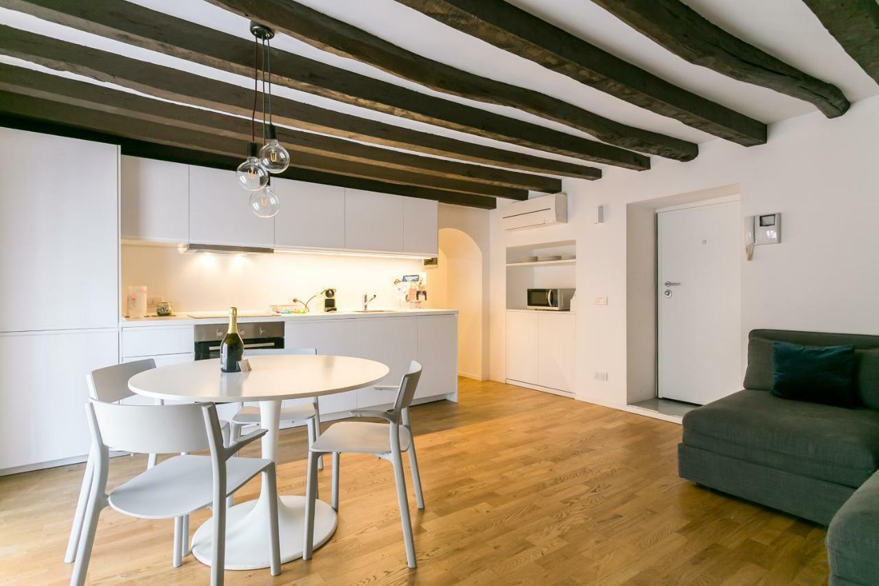 Milano Apartments Mortara Екстериор снимка