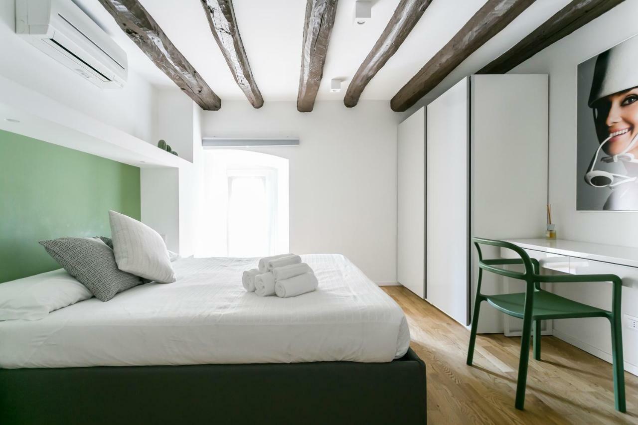 Milano Apartments Mortara Екстериор снимка