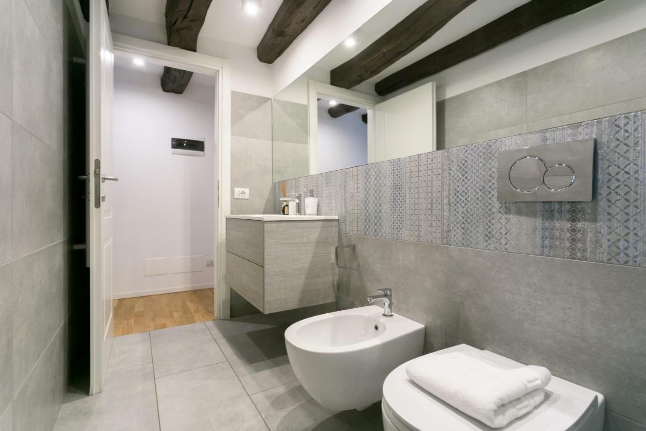 Milano Apartments Mortara Екстериор снимка