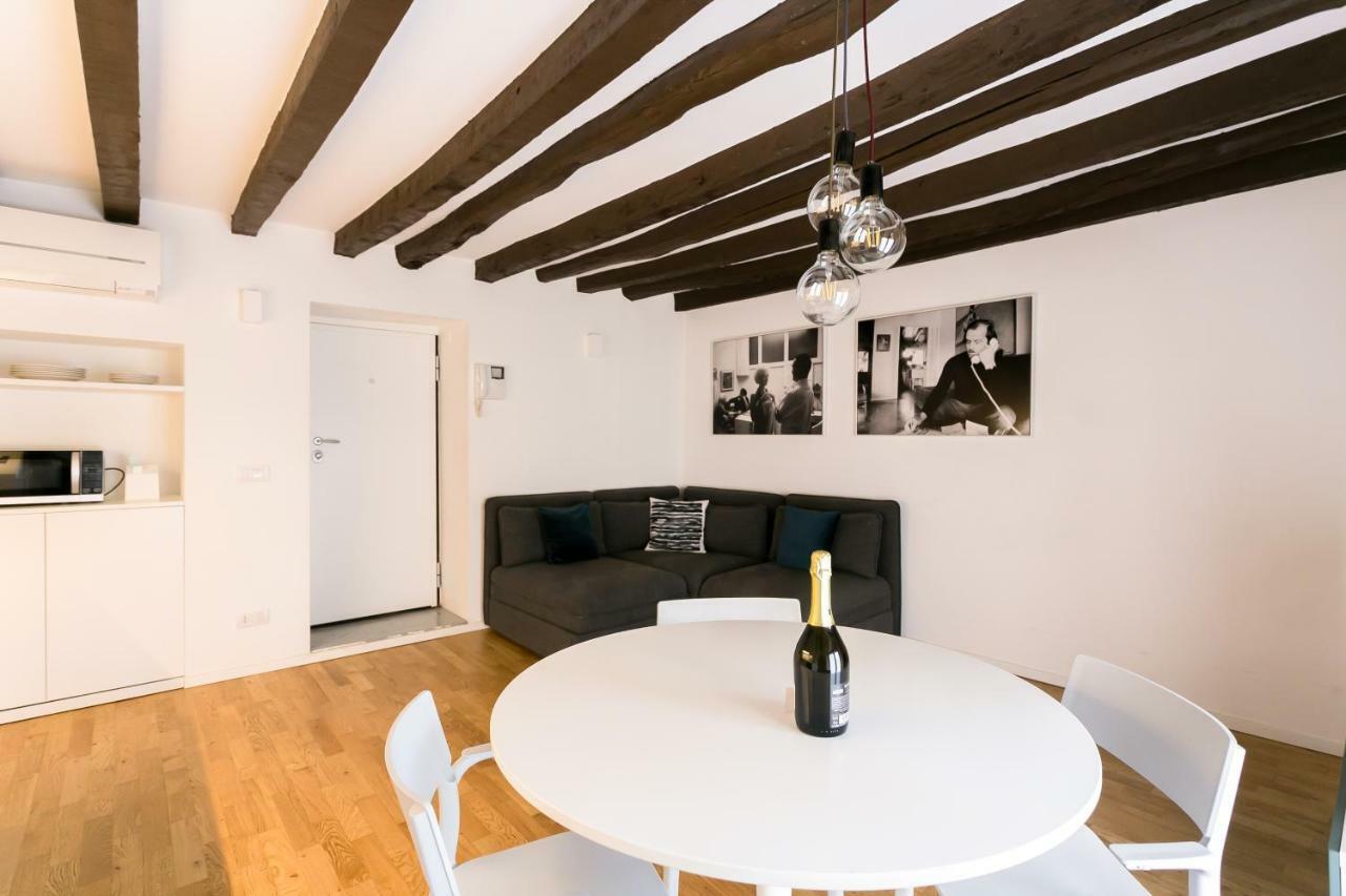 Milano Apartments Mortara Екстериор снимка